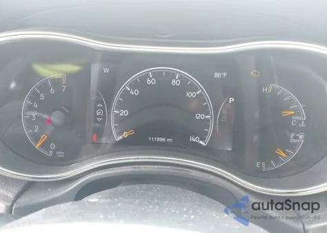 2017 Jeep Grand Cherokee Laredo 4X4 z USA, uszkodzony, nr VIN 1C4RJFAG3HC958840